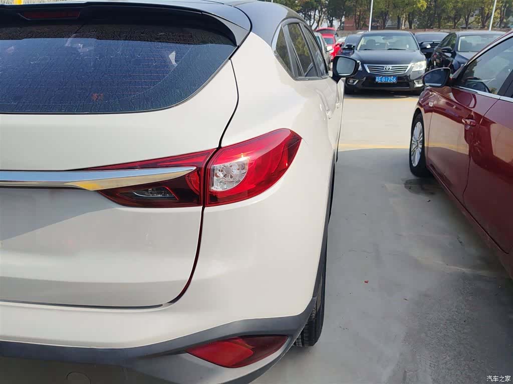 Mazda CX-4, 2019 24