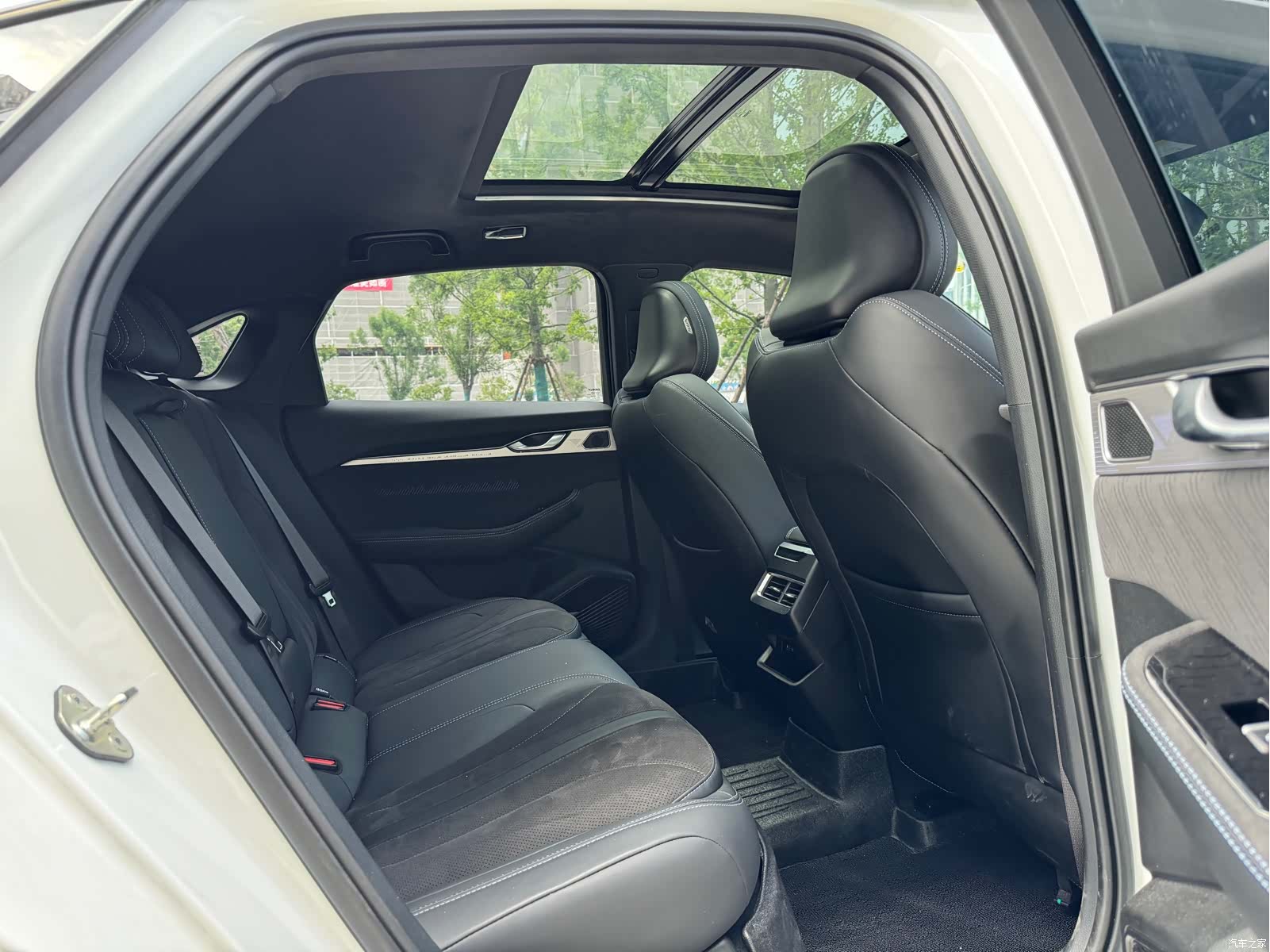 Geely Preface, 2025 11