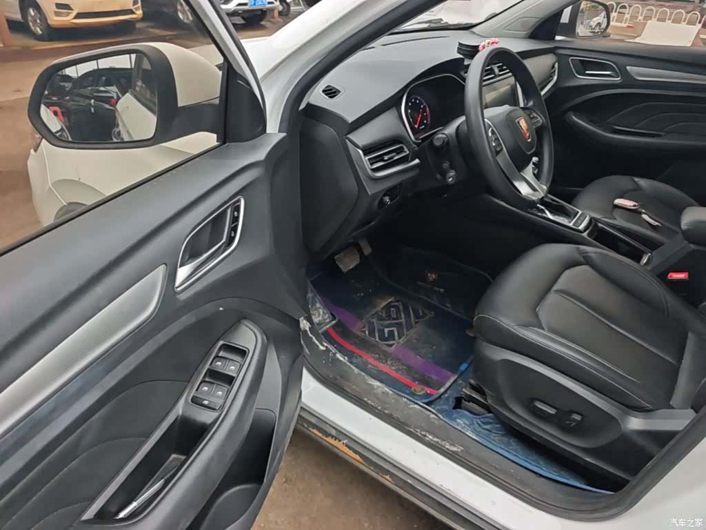 Roewe RX3, 2020 16
