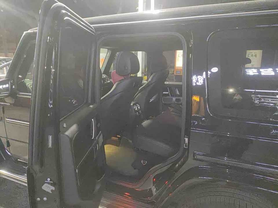 Mercedes-Benz G-class