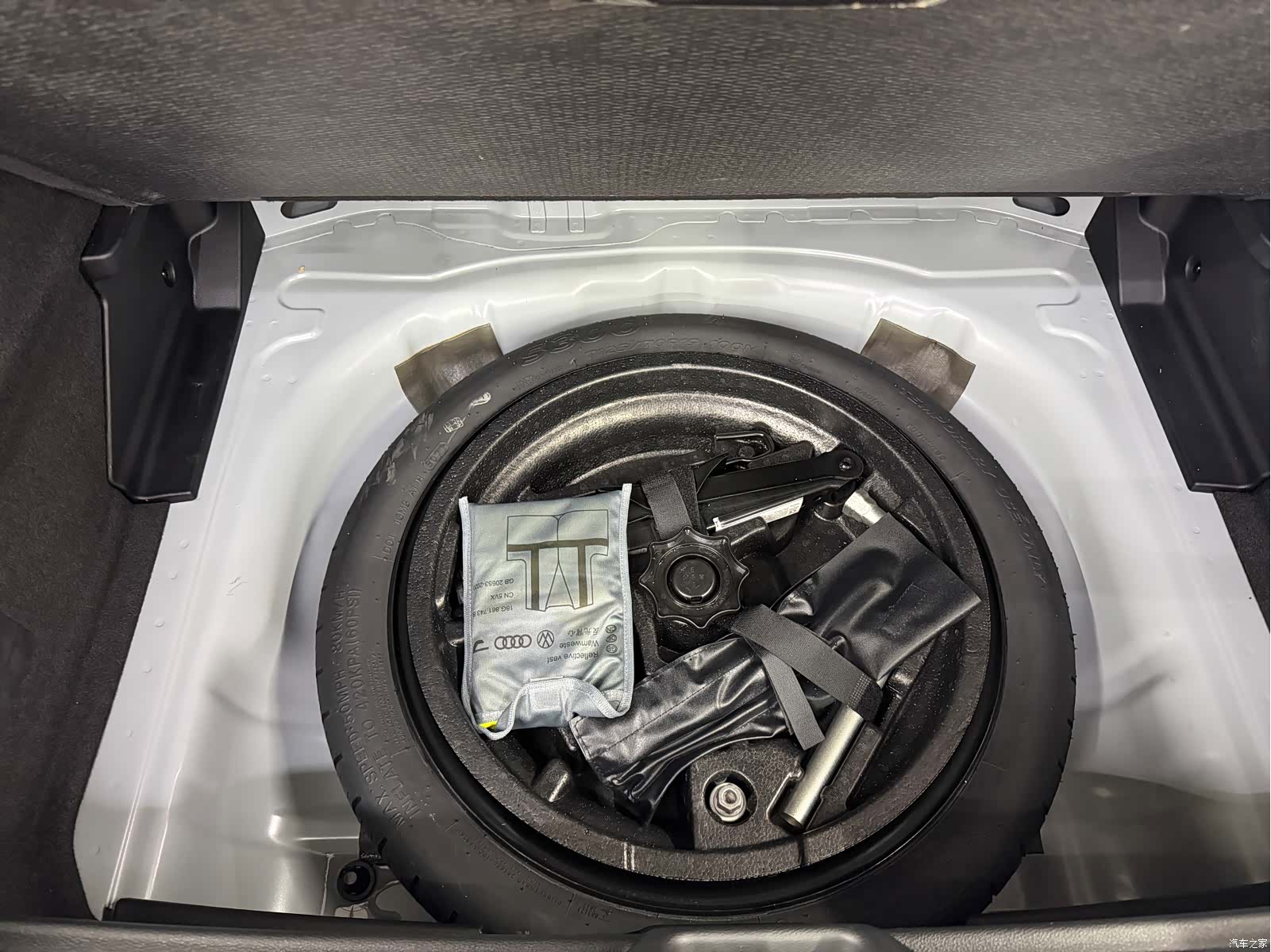 Audi Q2L, 2022 20