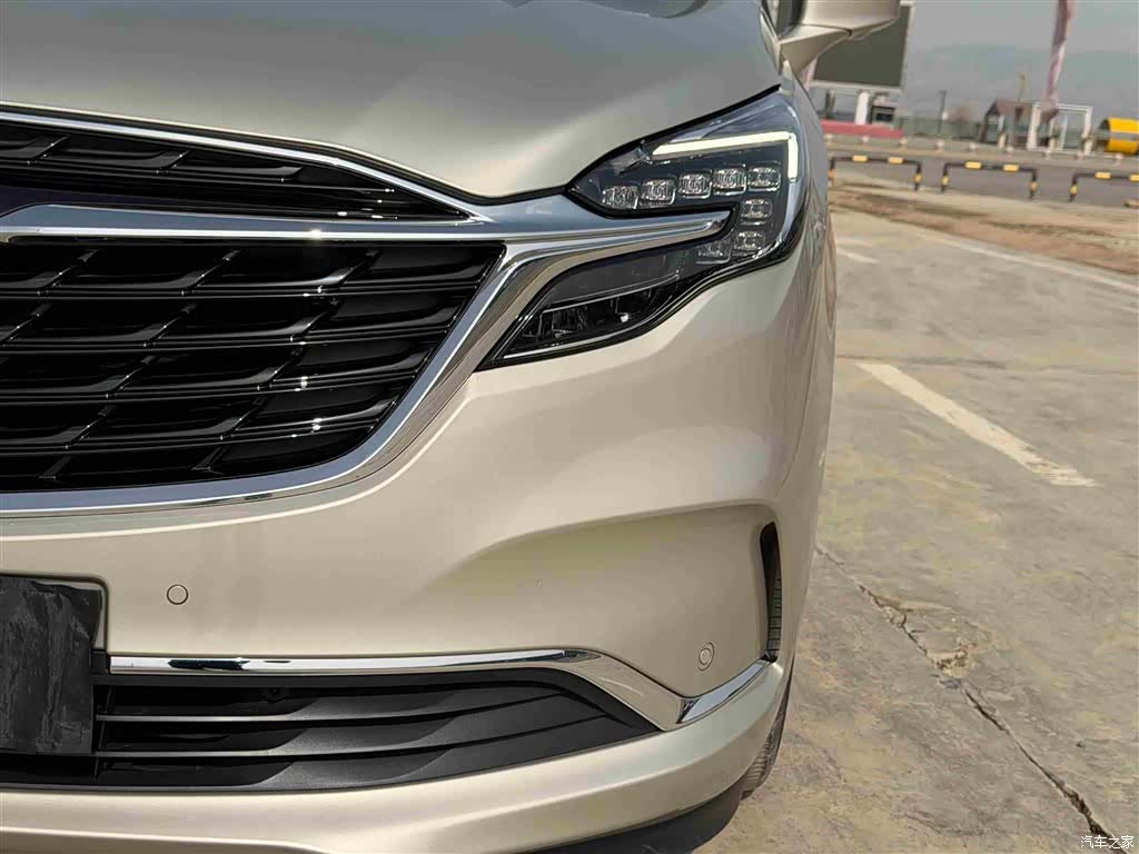Buick GL8, 2022 15