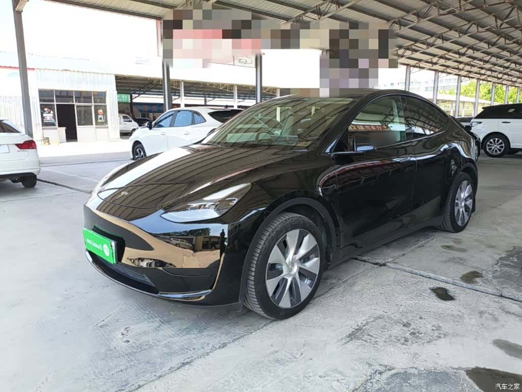 Tesla Model Y, 2023 1