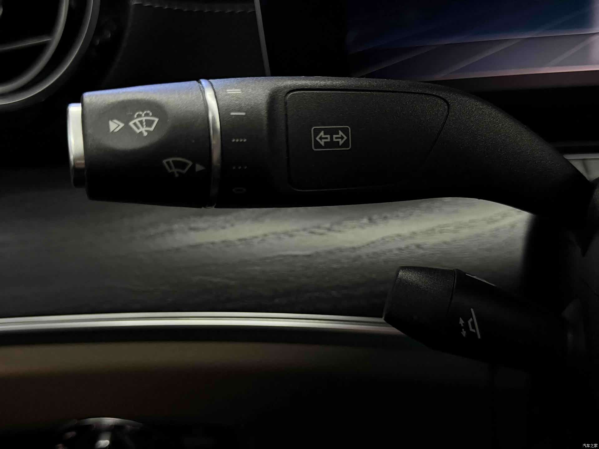 Mercedes-Benz E-Class, 2019 10