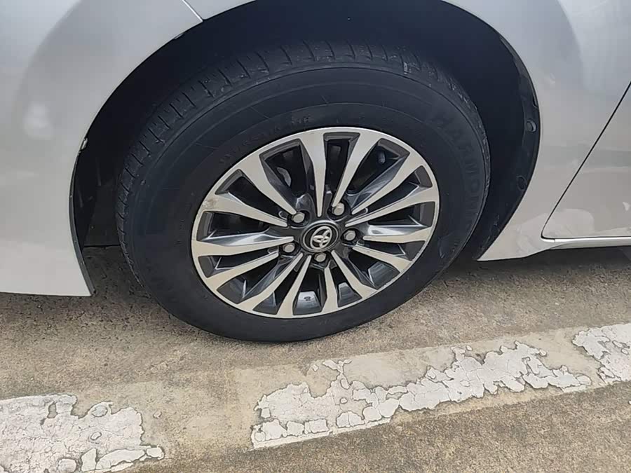 Toyota Corolla 2018, фото 22