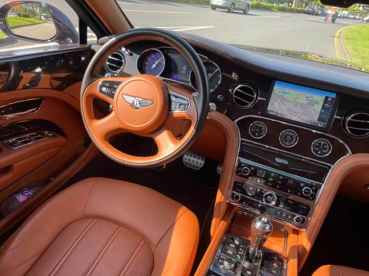 Bentley Mulsanne 2013 6.8T Mulliner te bie ban