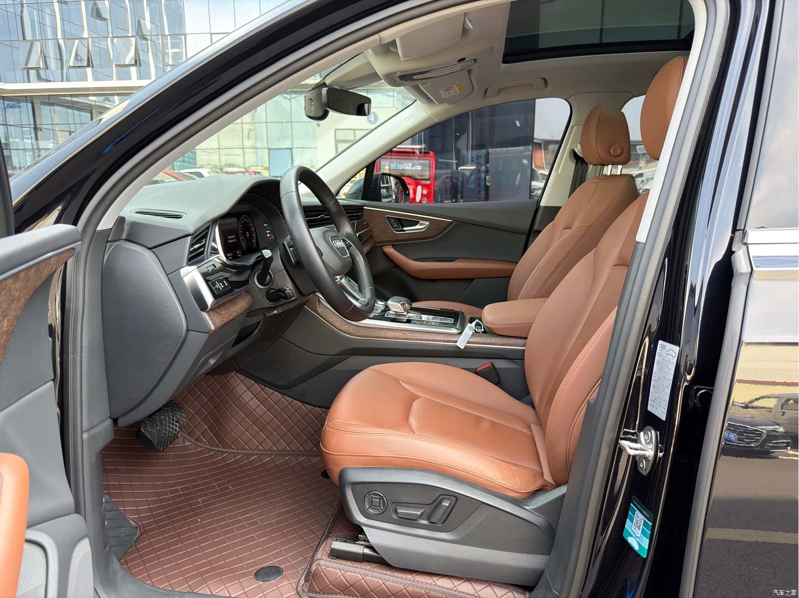 Audi Q7, 2021 4