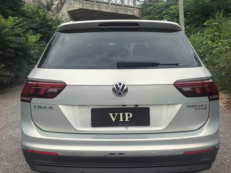 Volkswagen Tiguan L Volkswagen Tiguan L
