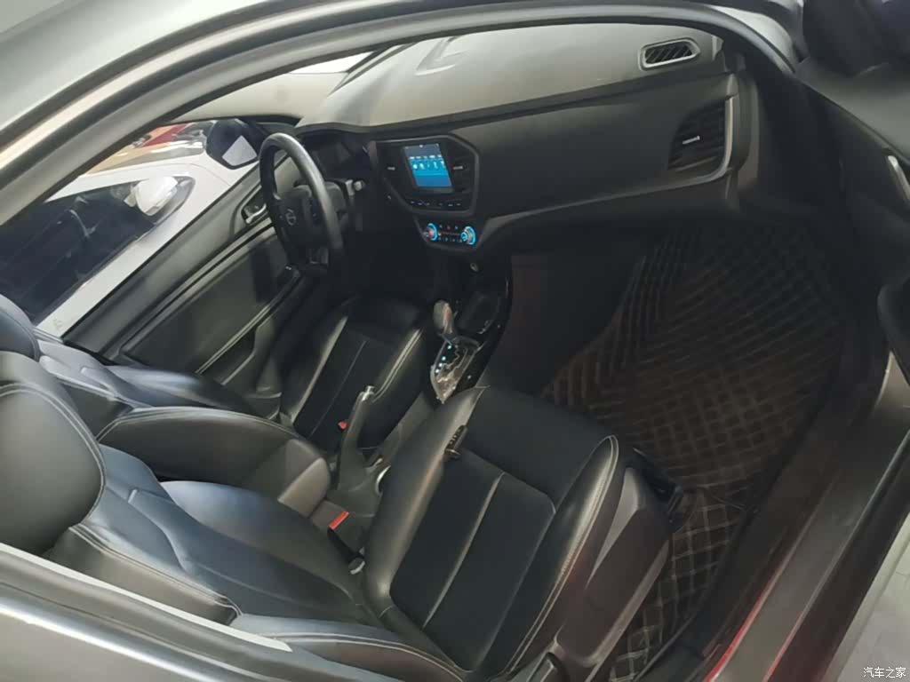 Landwind X2, 2017 25
