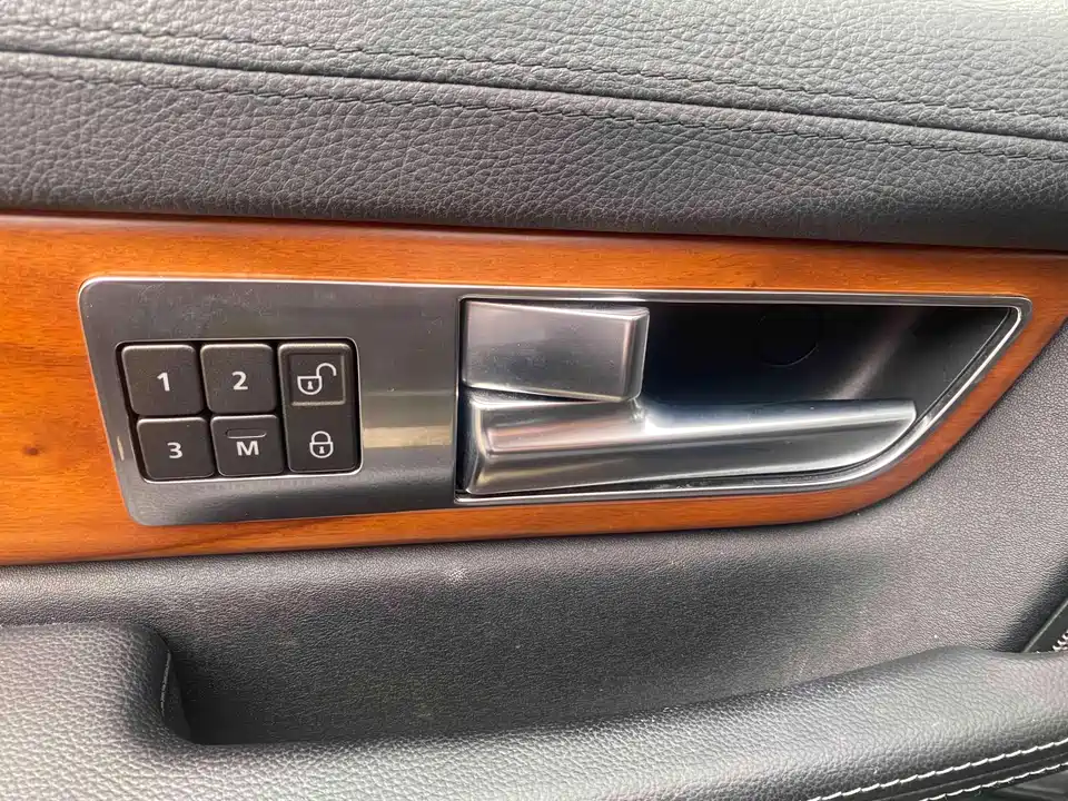 Land Rover Range Rover Sport Land Rover Range Rover Sport