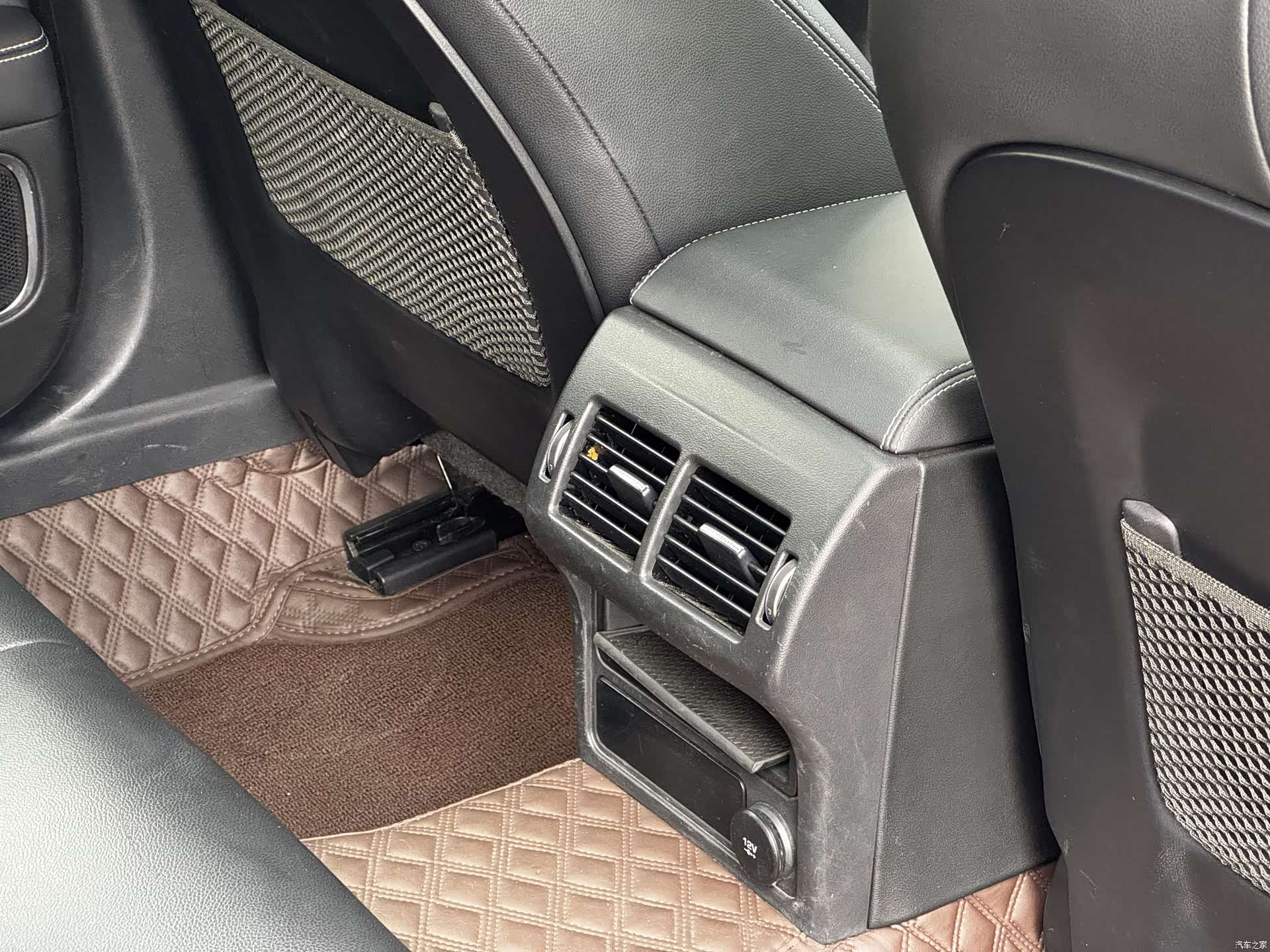 Land Rover XEL, 2020 18