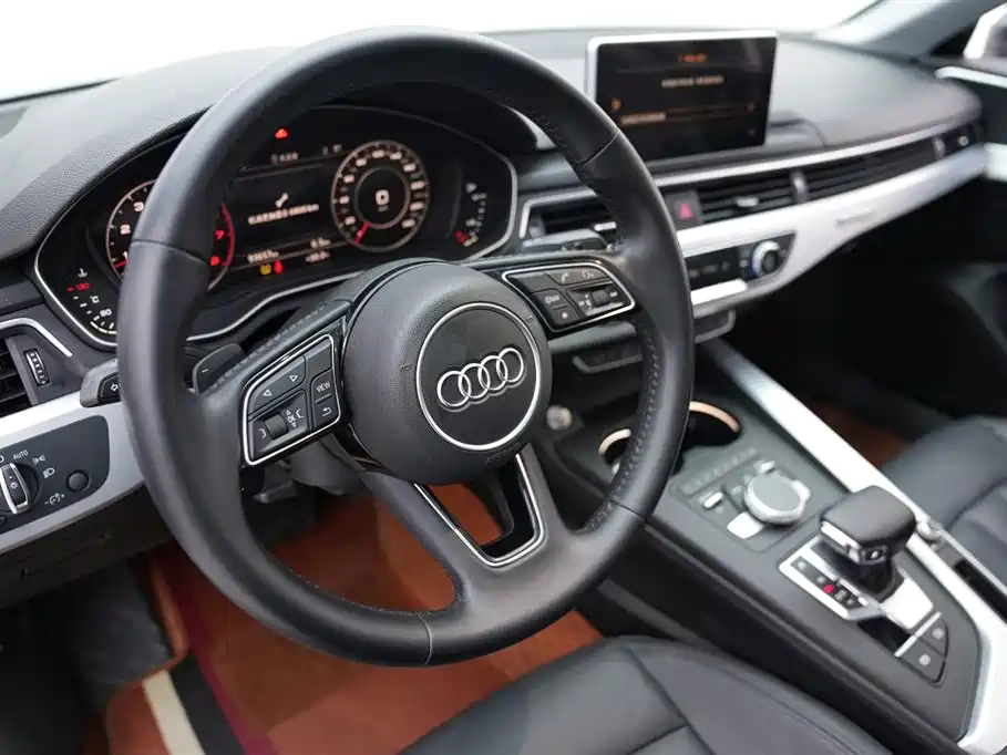 Audi A4L