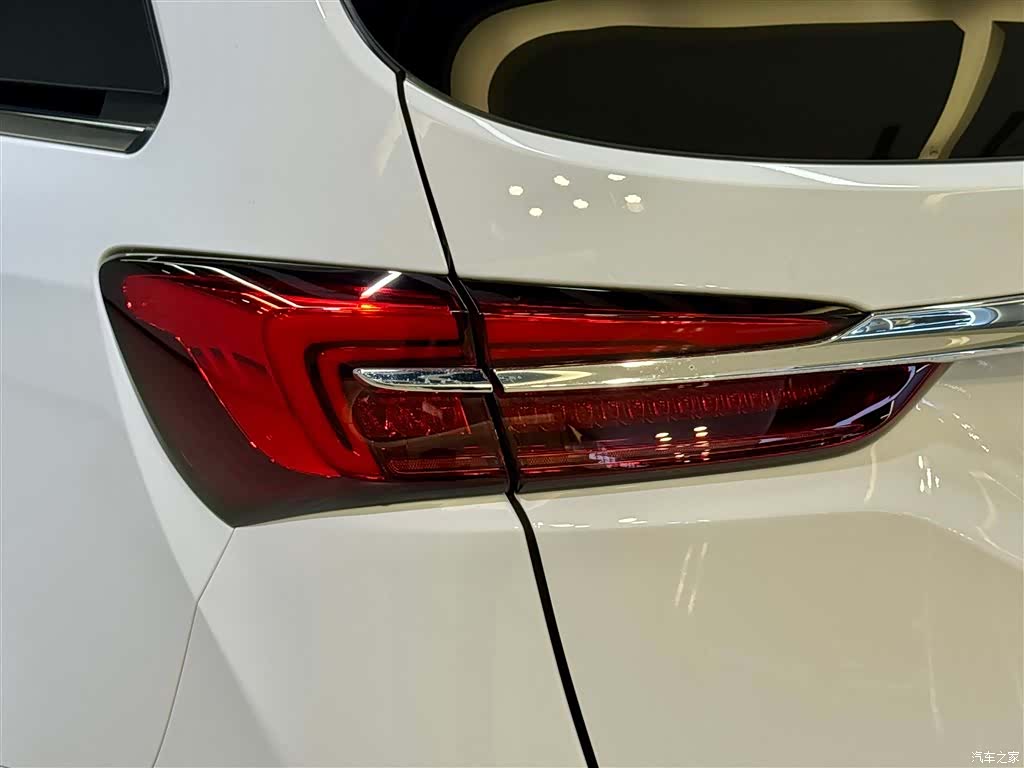 Buick GL8, 2025 8