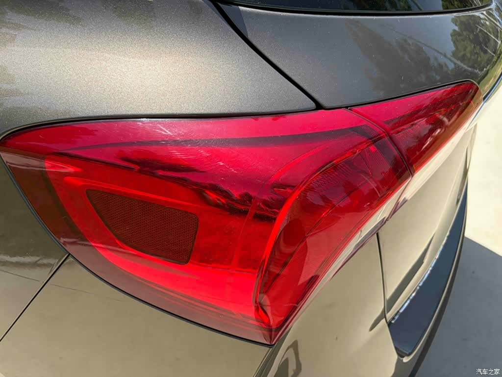 Buick Envision Plus, 2019 все фото