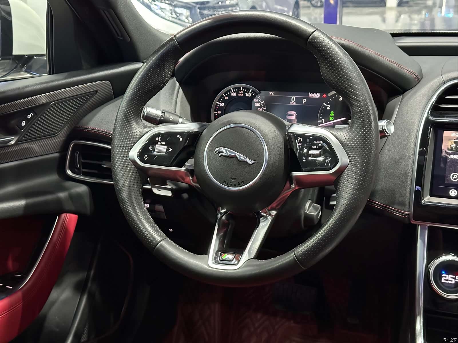 Land Rover XEL, 2021 17