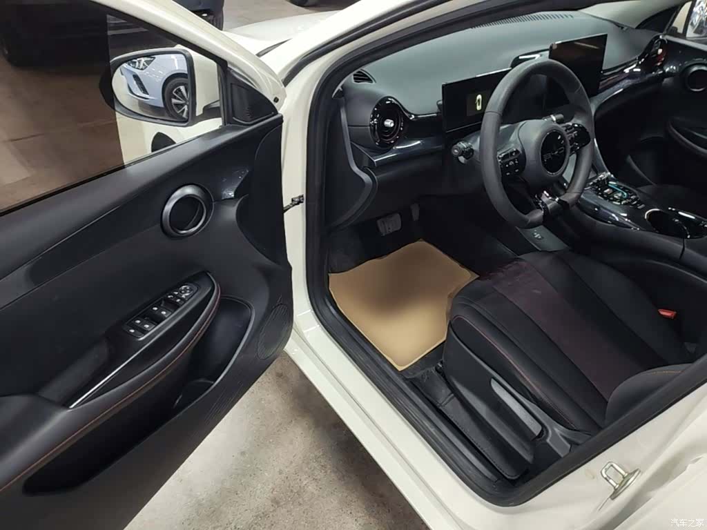 BYD E2, 2024 16