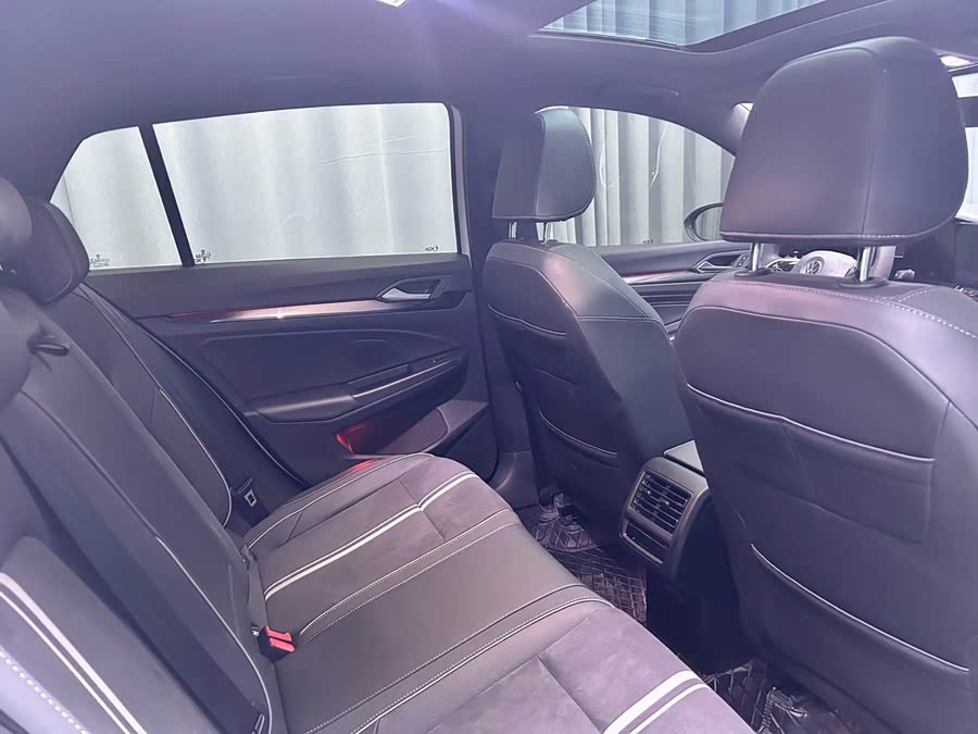 Volkswagen Golf 2022, фото 15