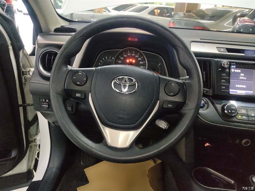 Toyota RAV4, 2017 11
