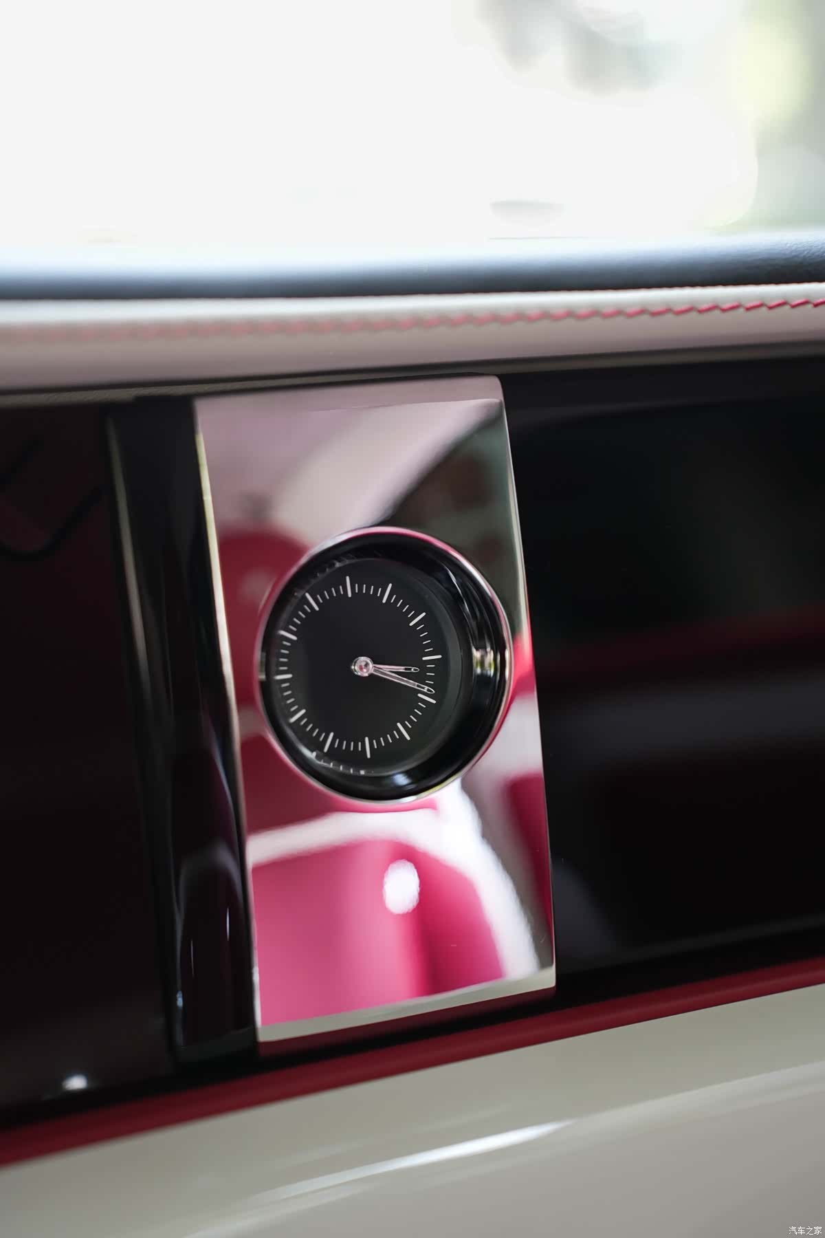 Rolls-Royce Spectre, 2024 7