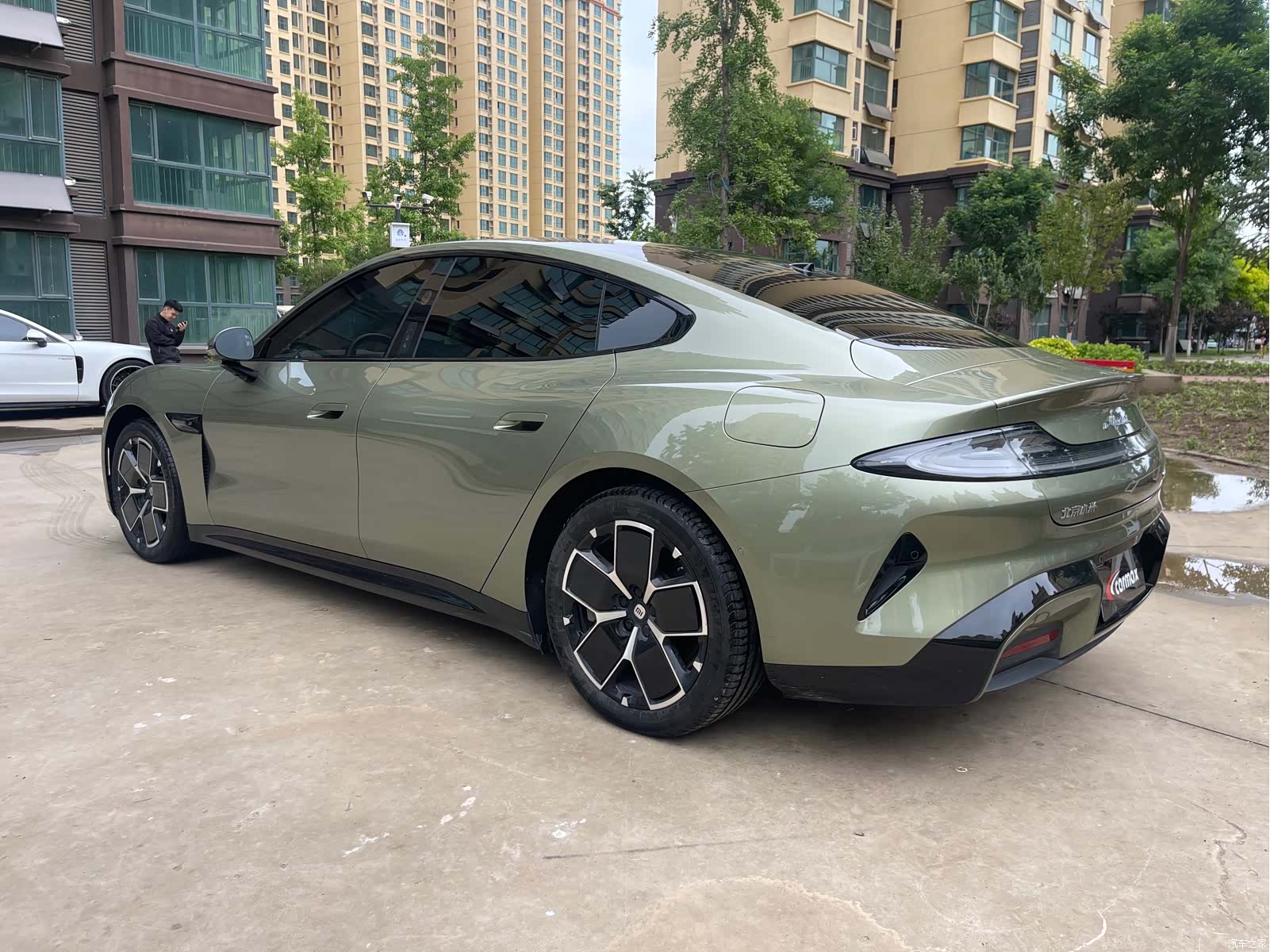Xiaomi SU7, 2024 7