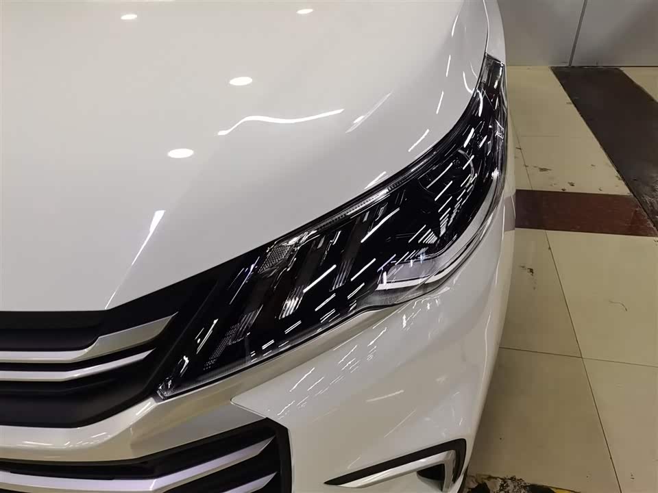 MAXUS Chase G50