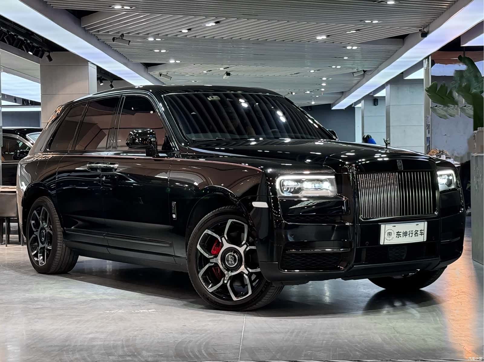 Rolls-Royce Cullinan, 2024 3