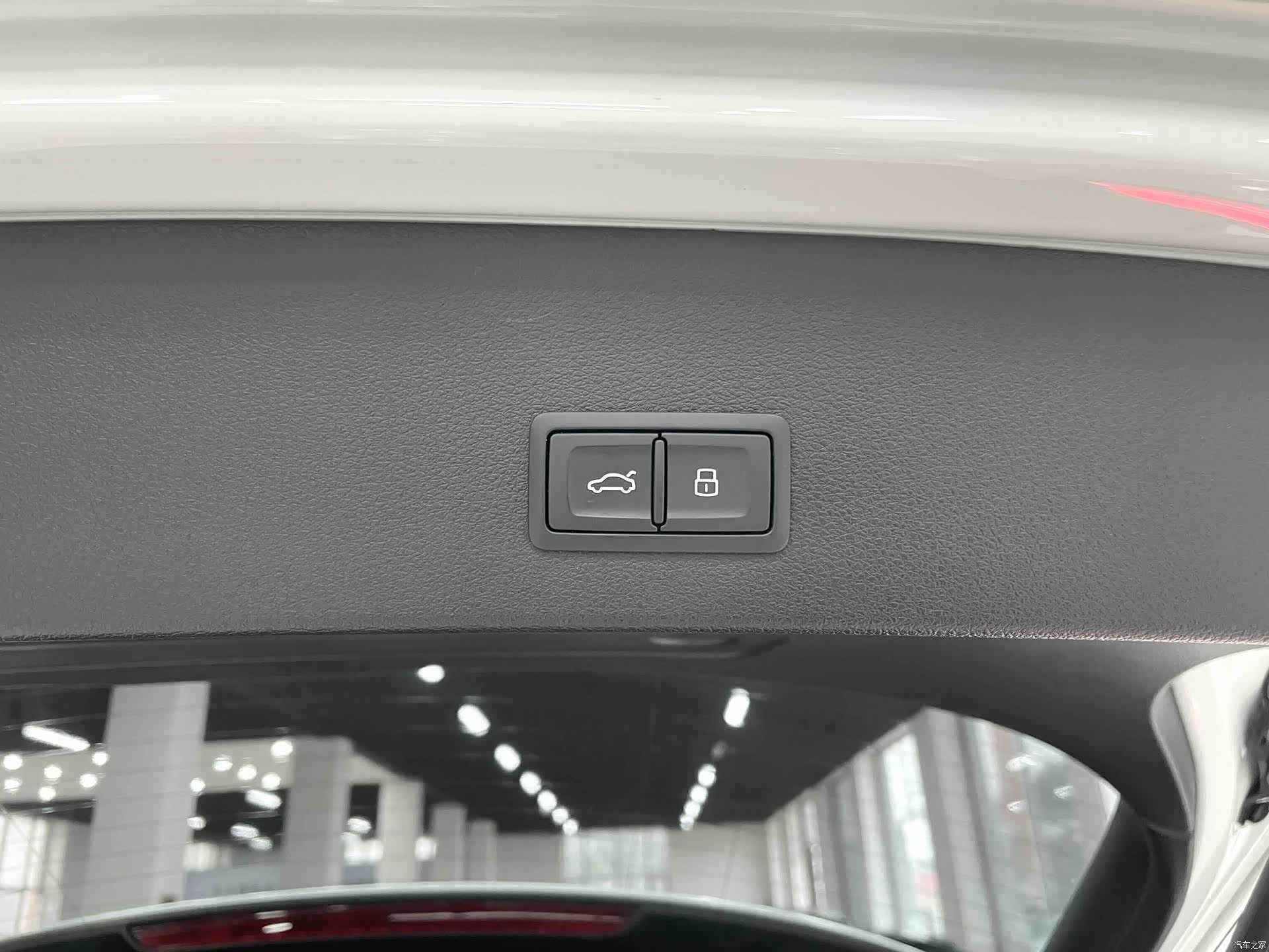 Audi Q2L, 2023 18