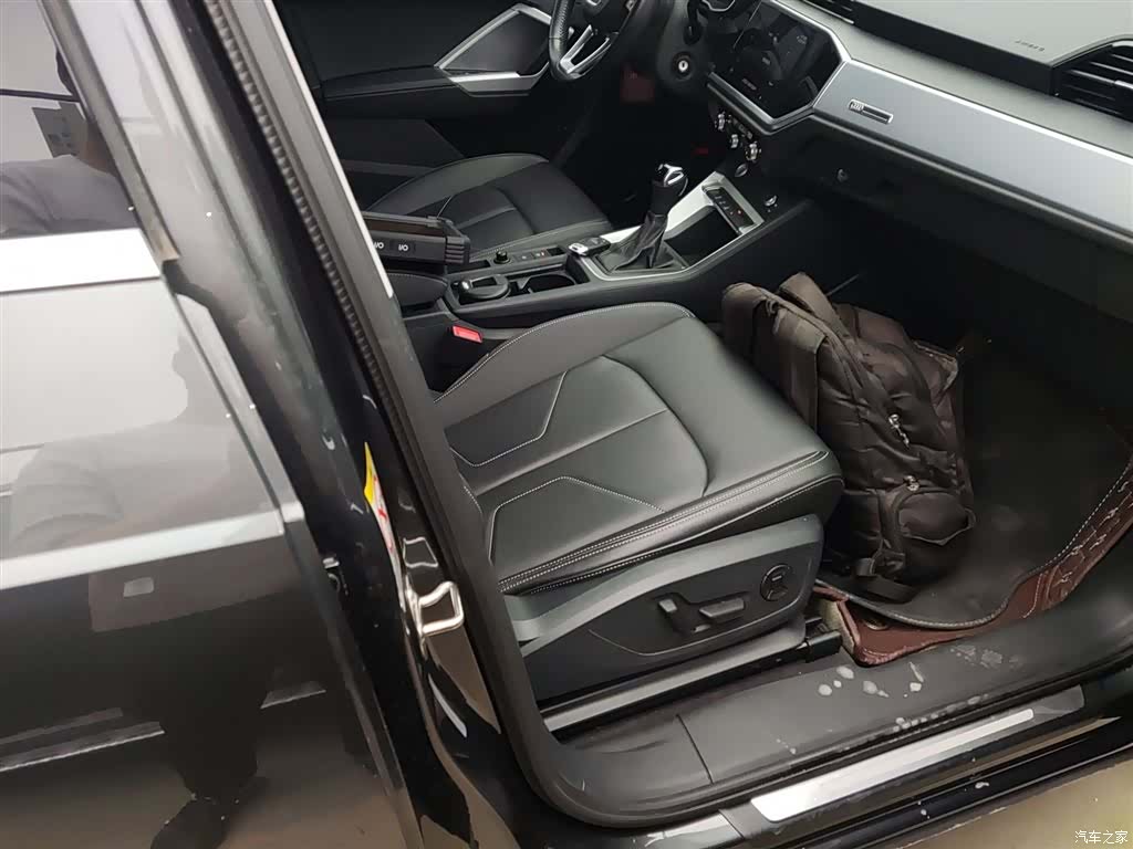 Audi Q3, 2021 25