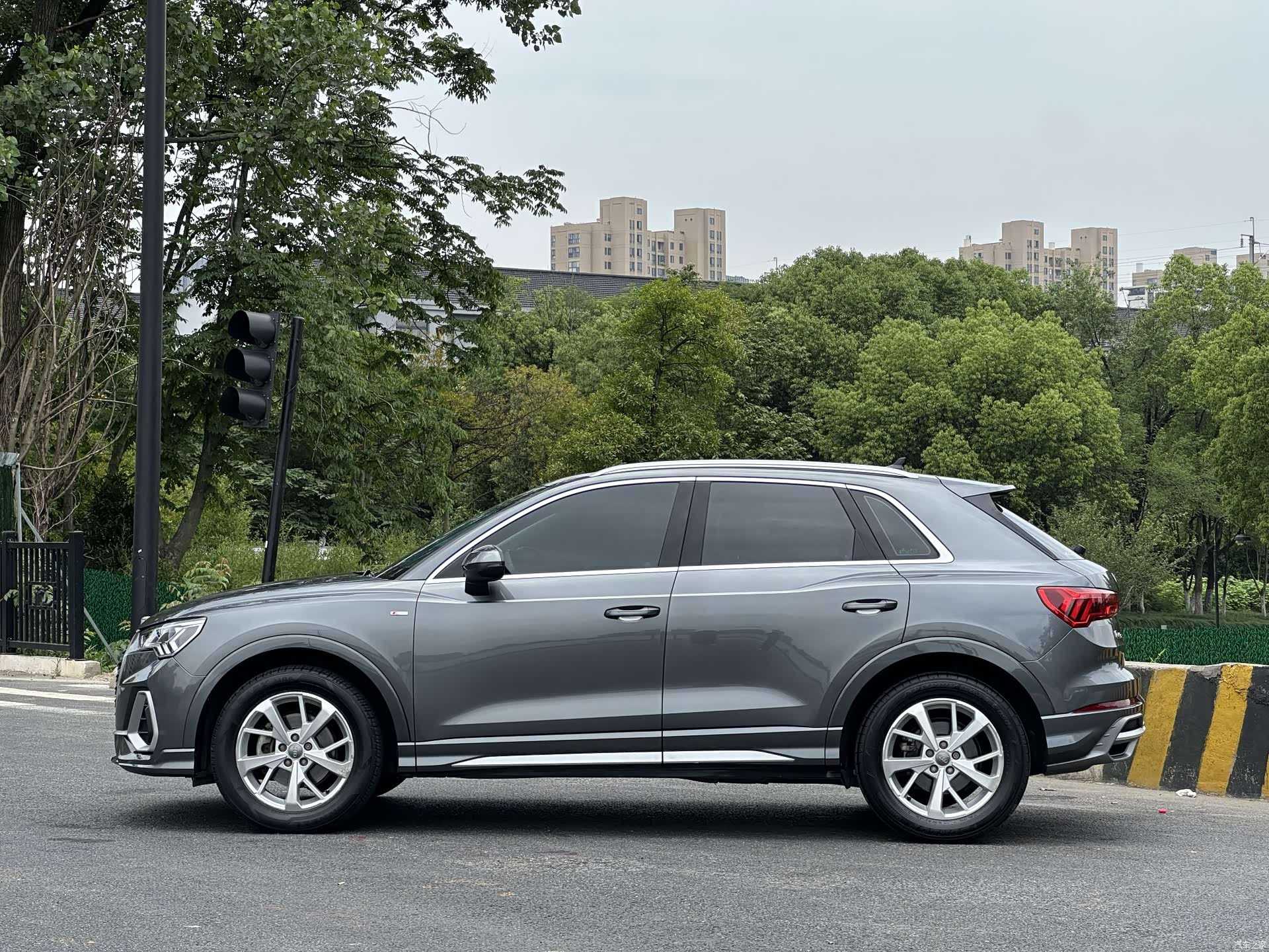 Audi Q3, 2019 4