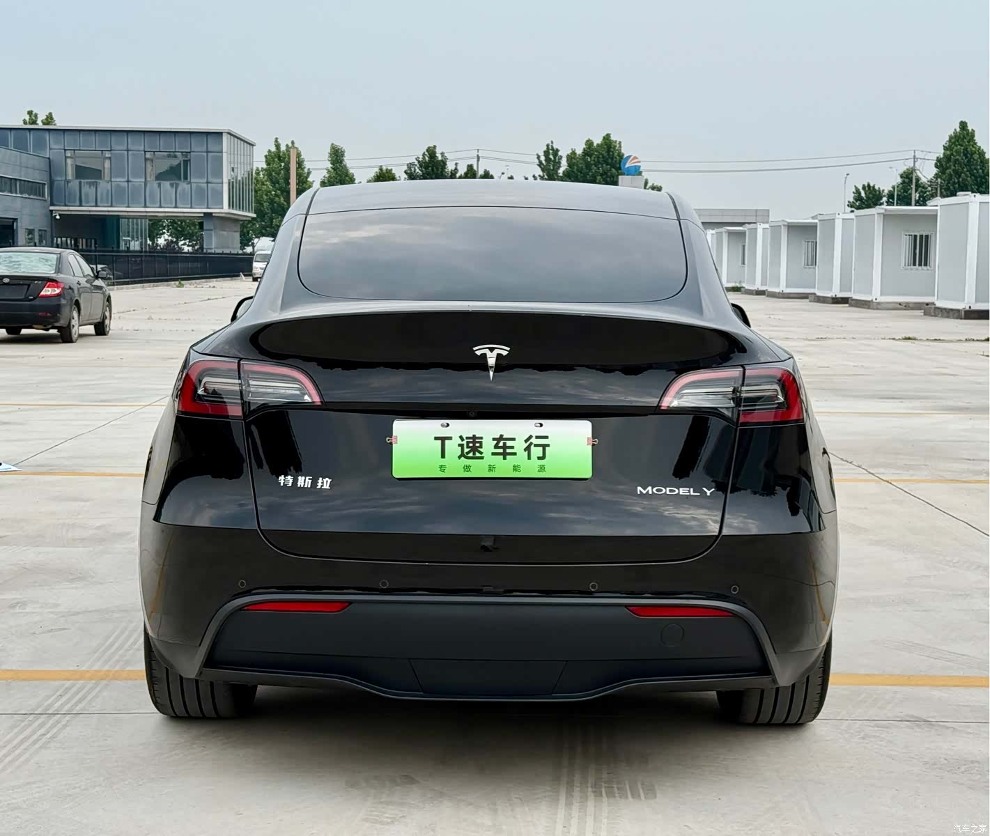 Tesla Model Y, 2023 8