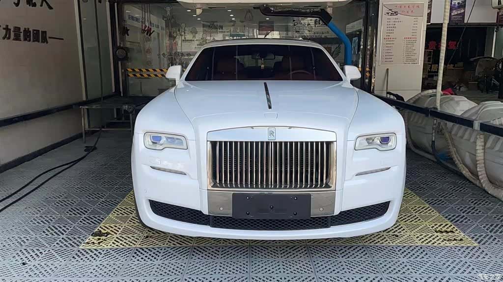 Rolls-Royce Ghost, 2016 2