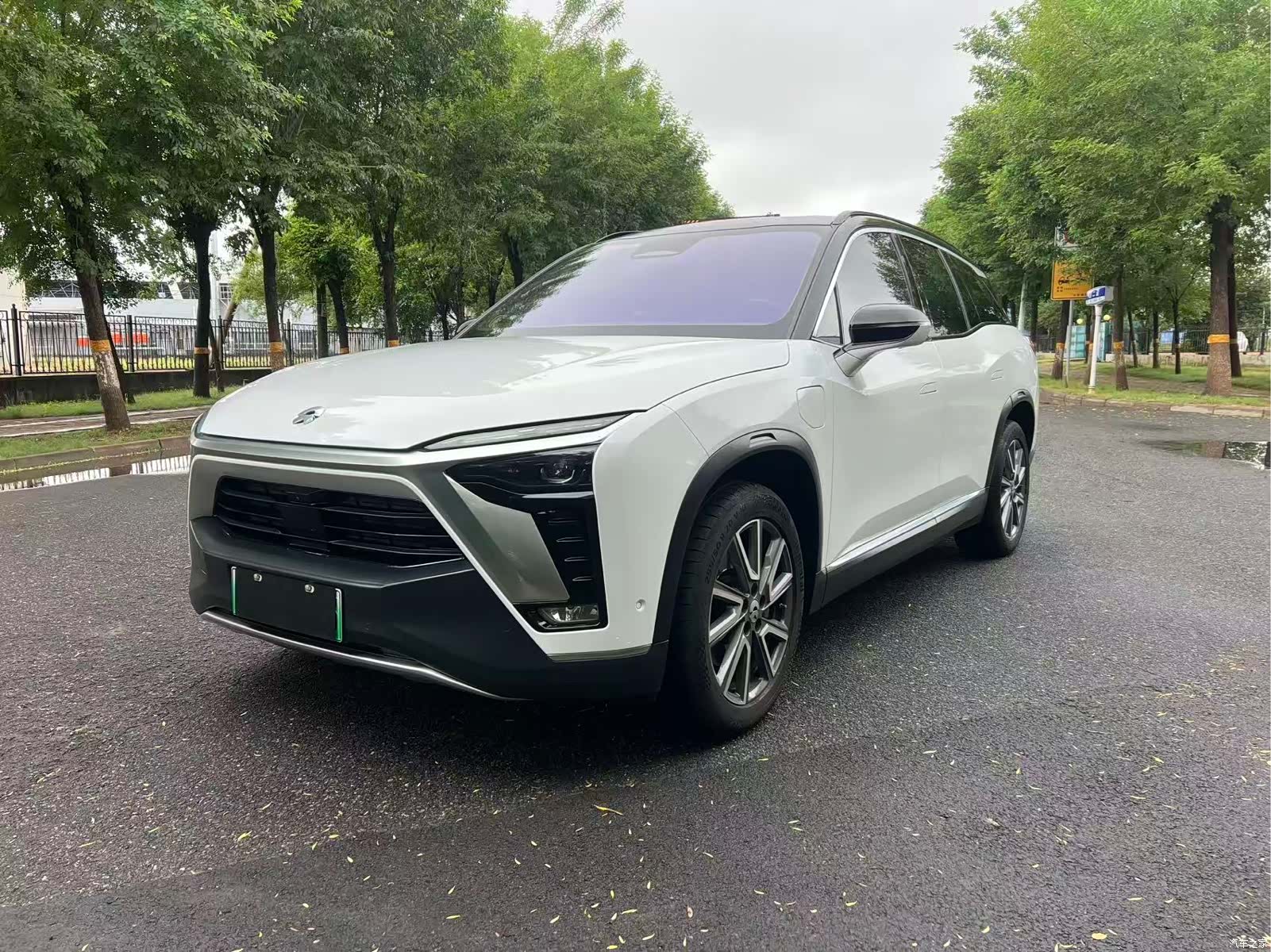 NIO ES8, 2021 1