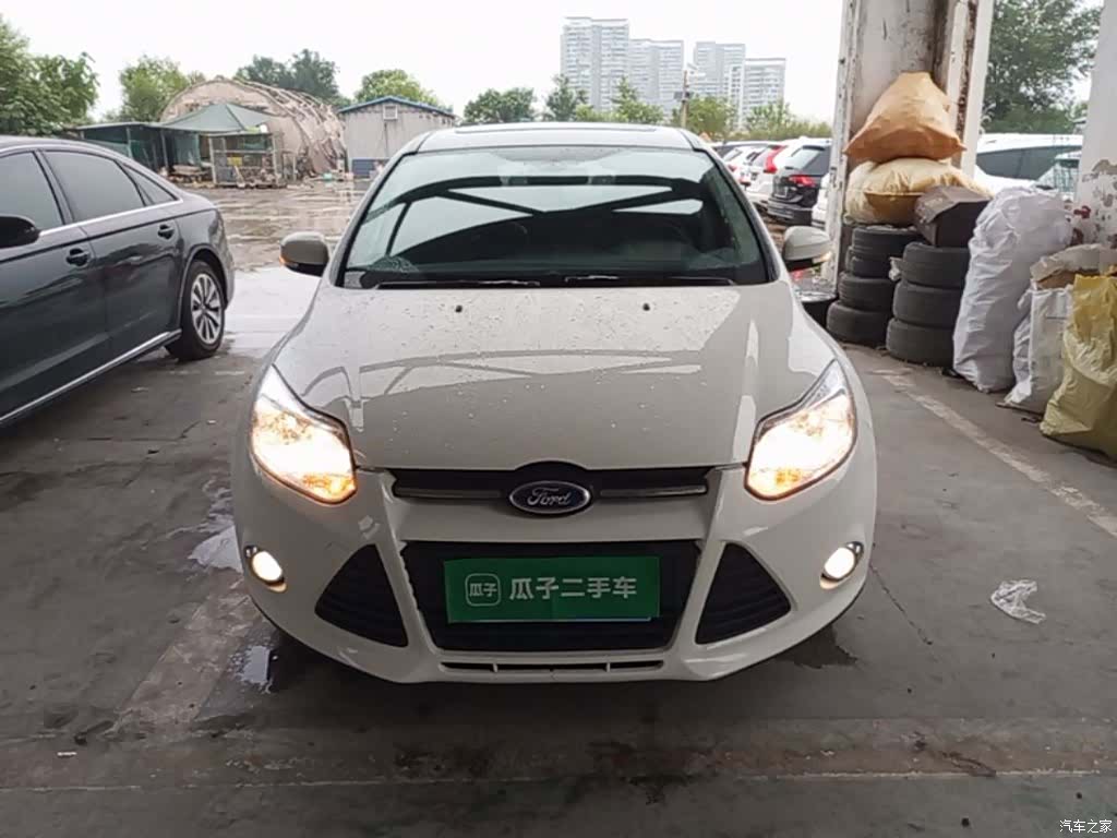 Ford Focus, 2015 3