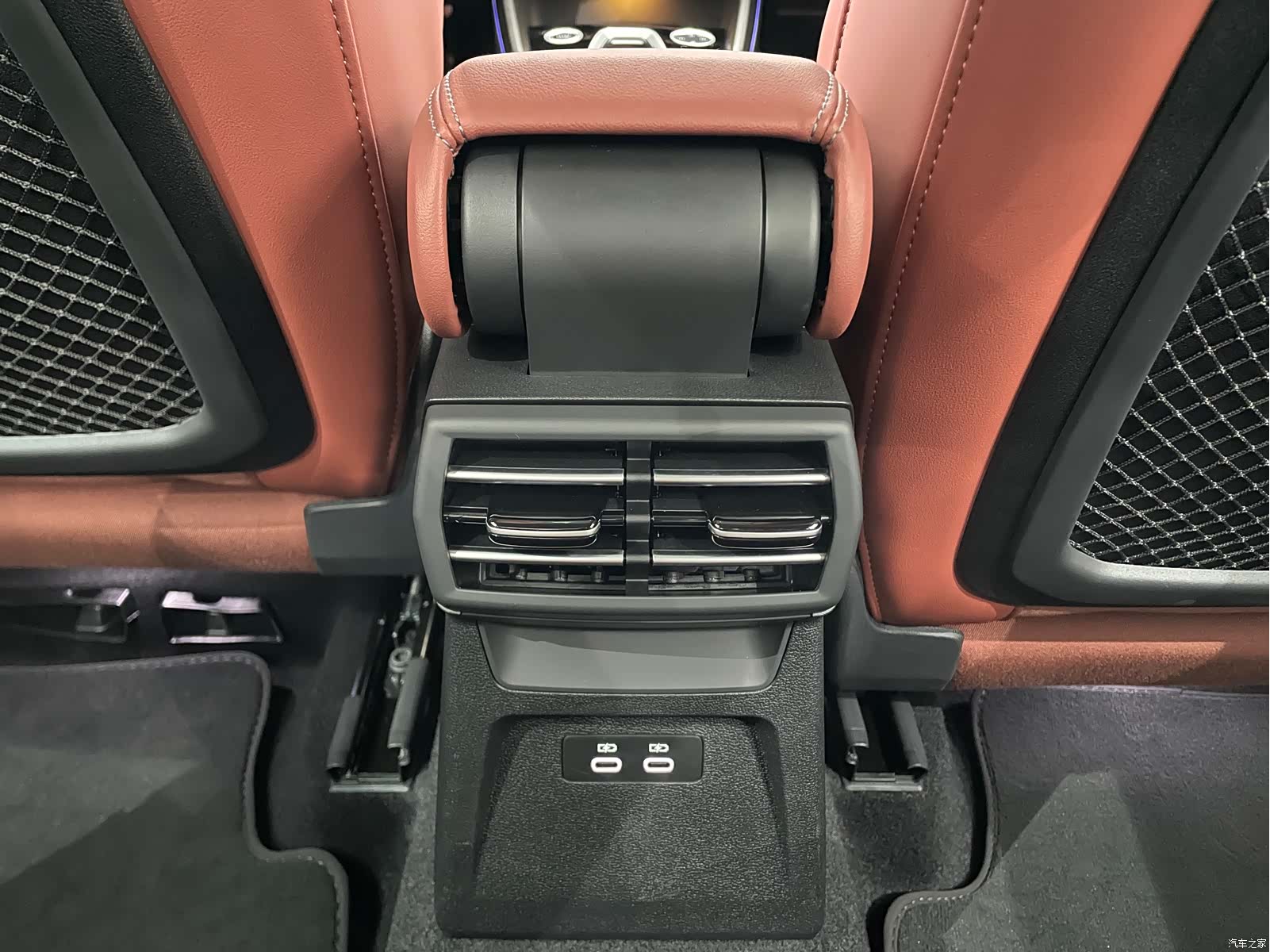 Audi Flying Spur, 2026 15