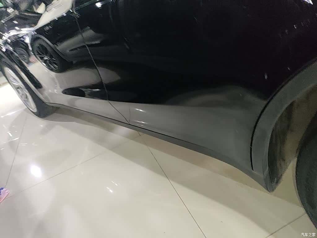 Tesla Model Y, 2023 22