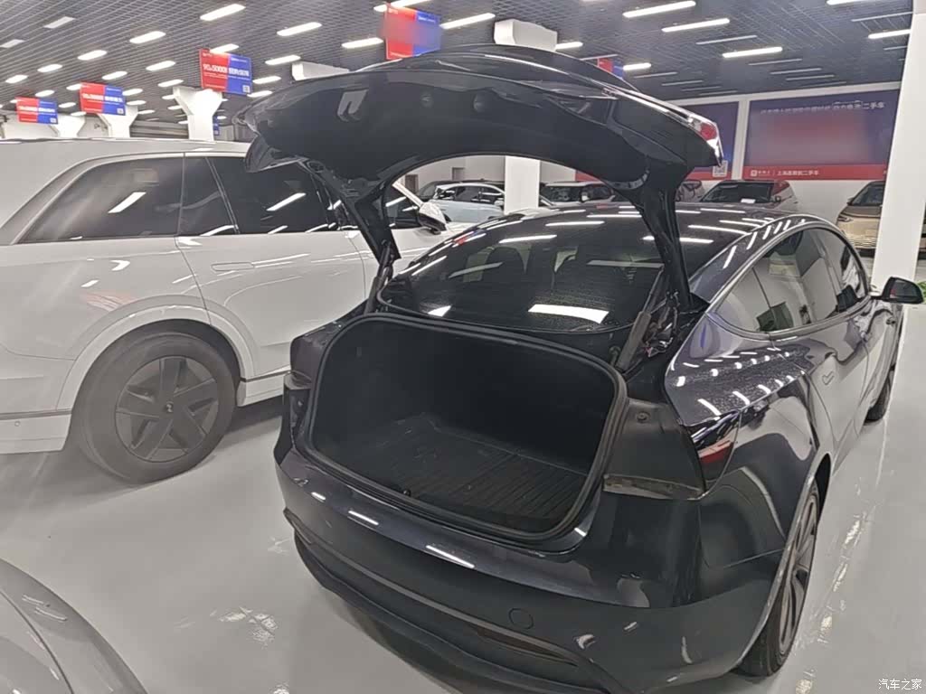Tesla Model 3, 2024 19