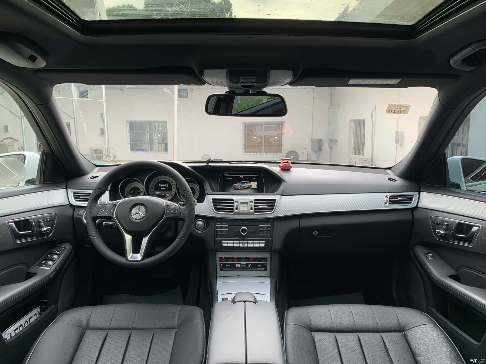 Mercedes-Benz E-Class, 2016 6