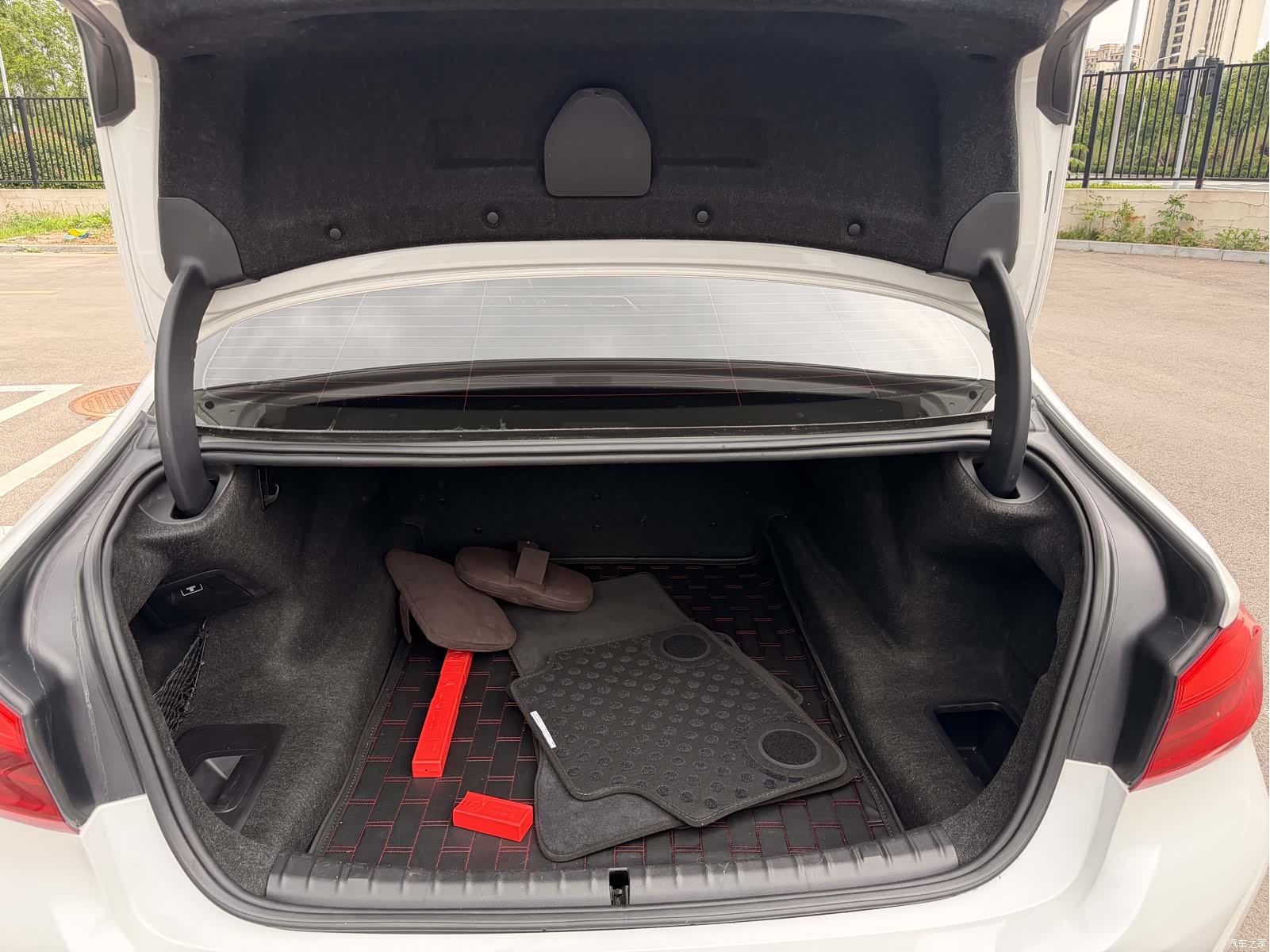BMW 5 Series, 2018 28