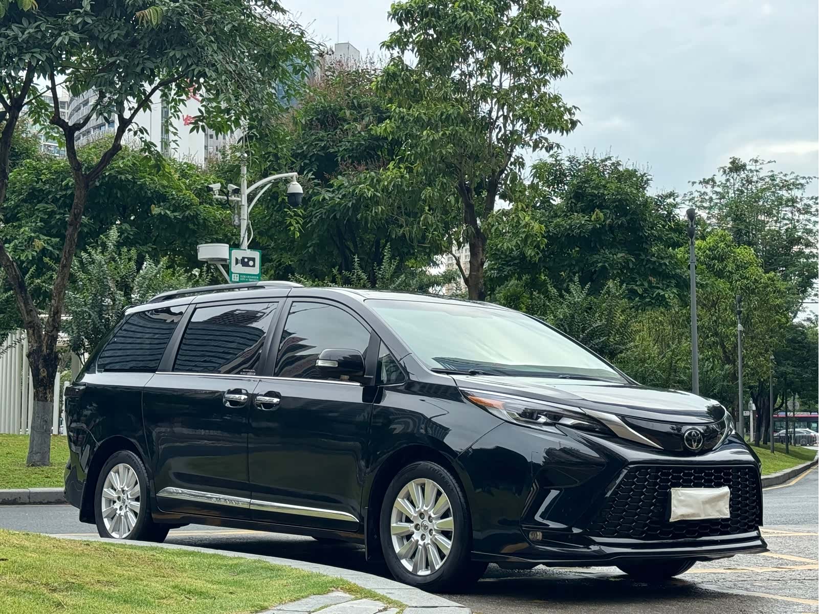 Toyota Sienna, 2017 3