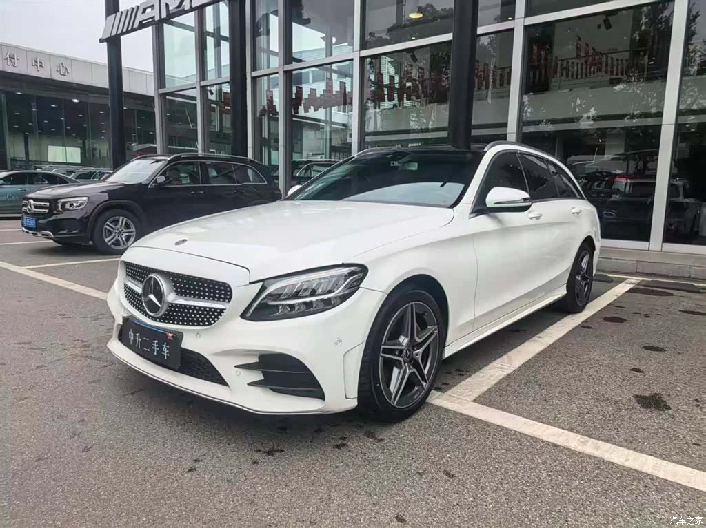 Mercedes-Benz C-Class, 2020 3