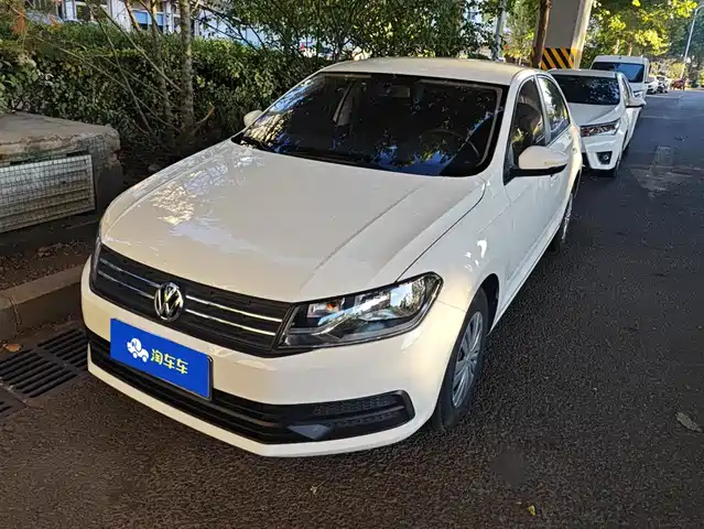 Volkswagen Santana 2023 — купить из Китая под заказ