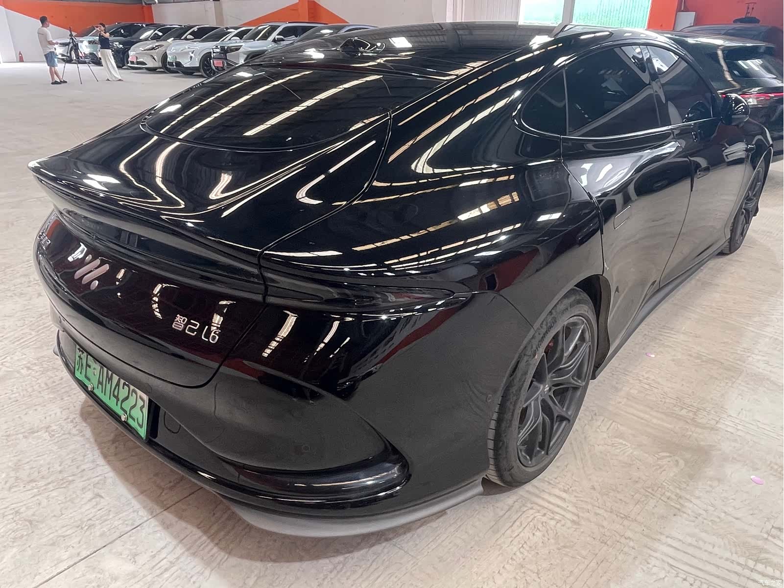 IM Motors L6, 2024 7