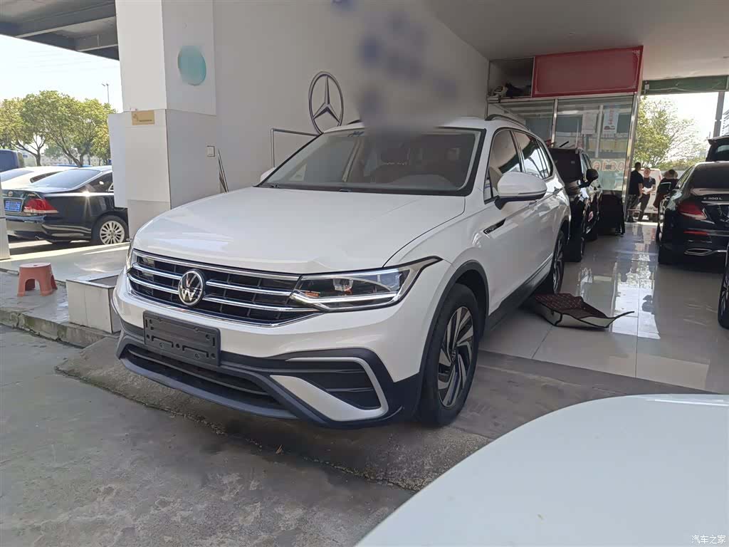 Volkswagen Tiguan L