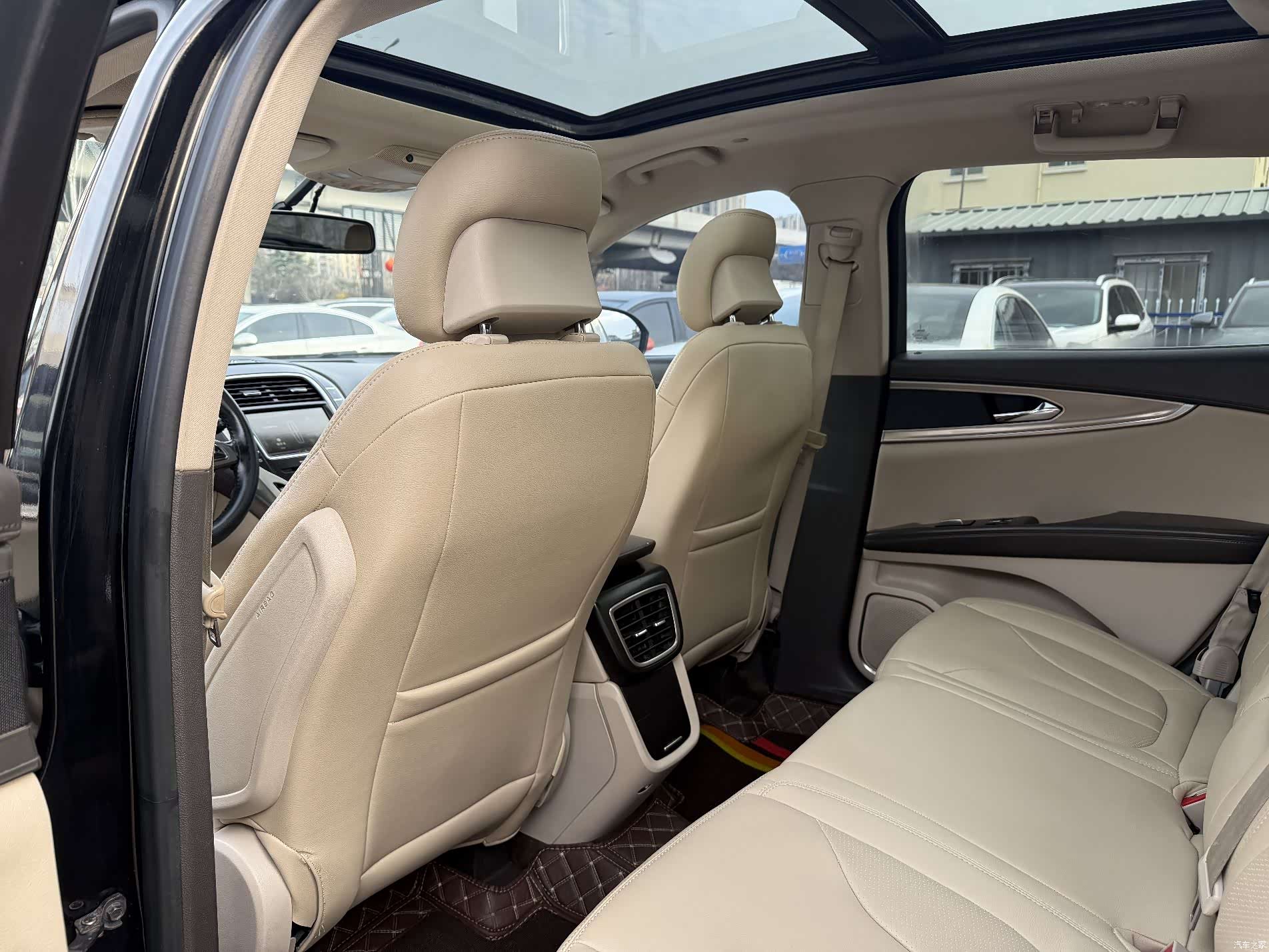 Lincoln MKX, 2017 все фото