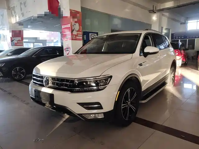 Volkswagen Tiguan L 2017 — купить из Китая под заказ