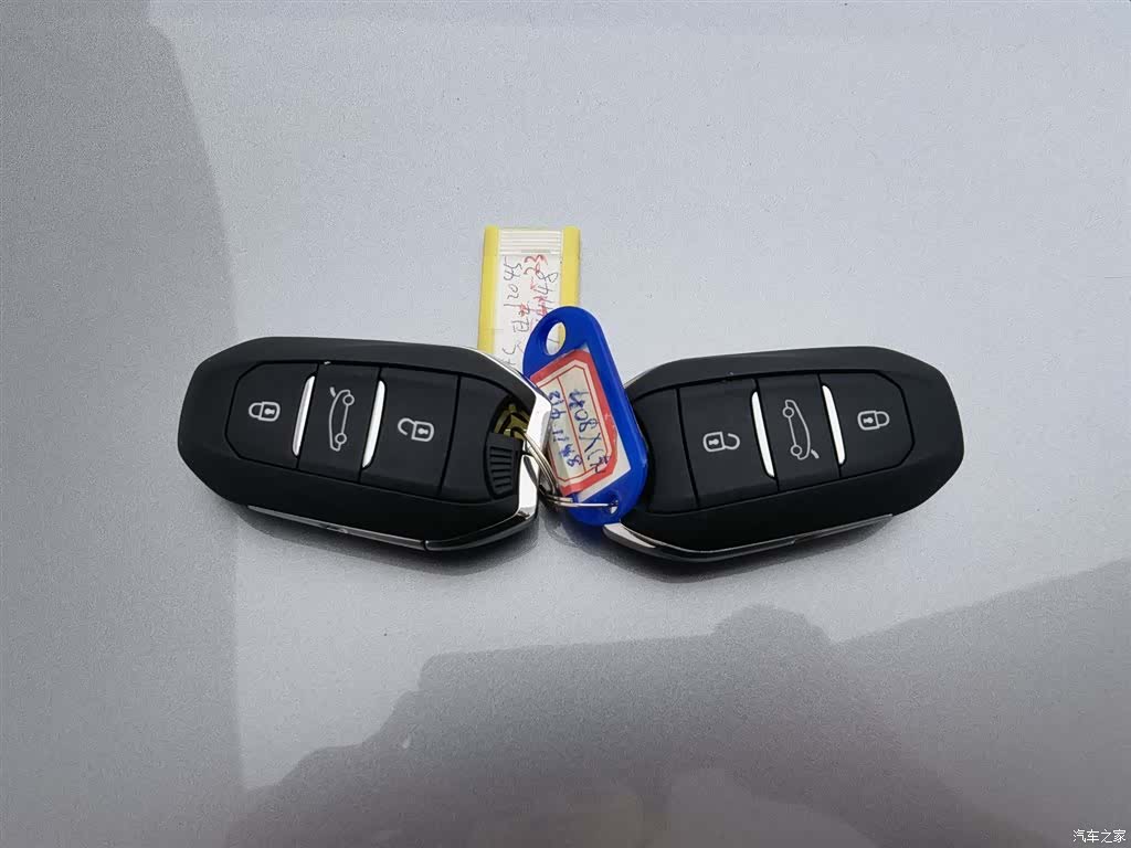 Peugeot 408, 2025 19