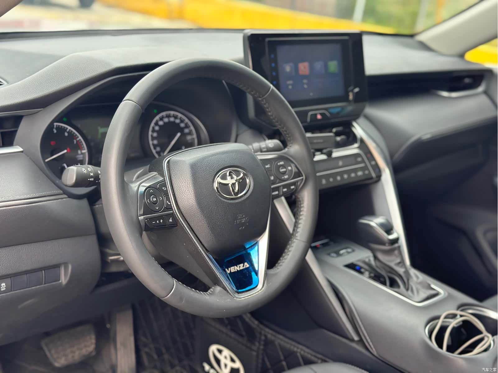 Toyota Venza, 2023 6