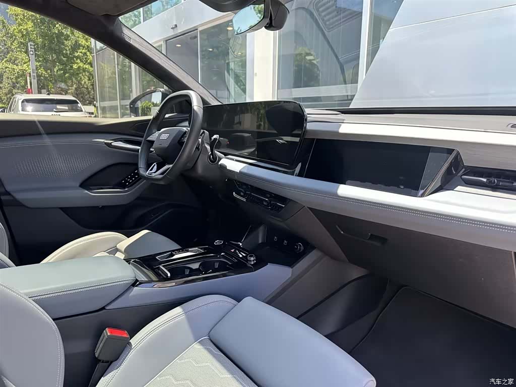 Audi e-tron, 2025 21