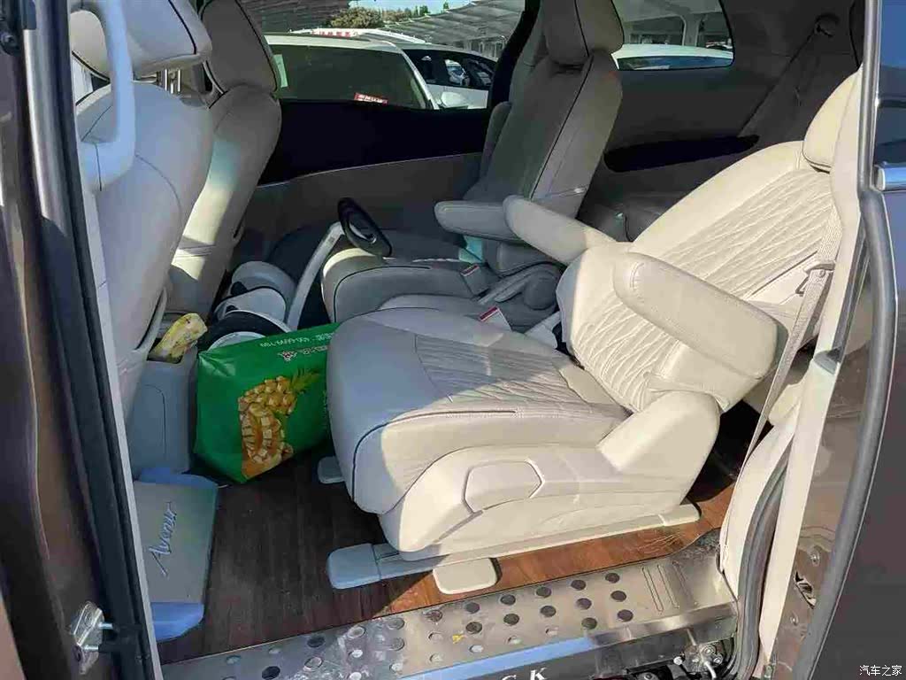 Buick GL8, 2021 6