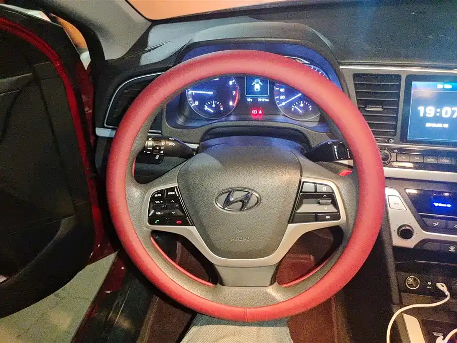 Hyundai Lead